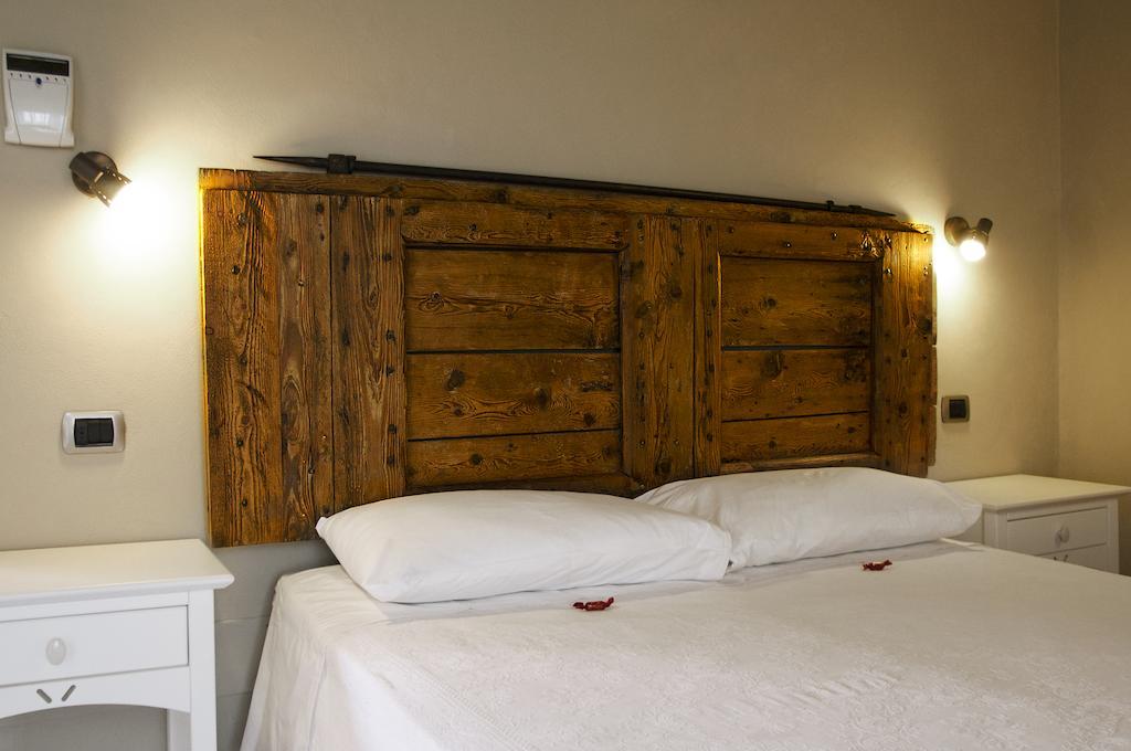 Corte Breda, Agriturismo Bed&Breakfast Chiari Pokój zdjęcie